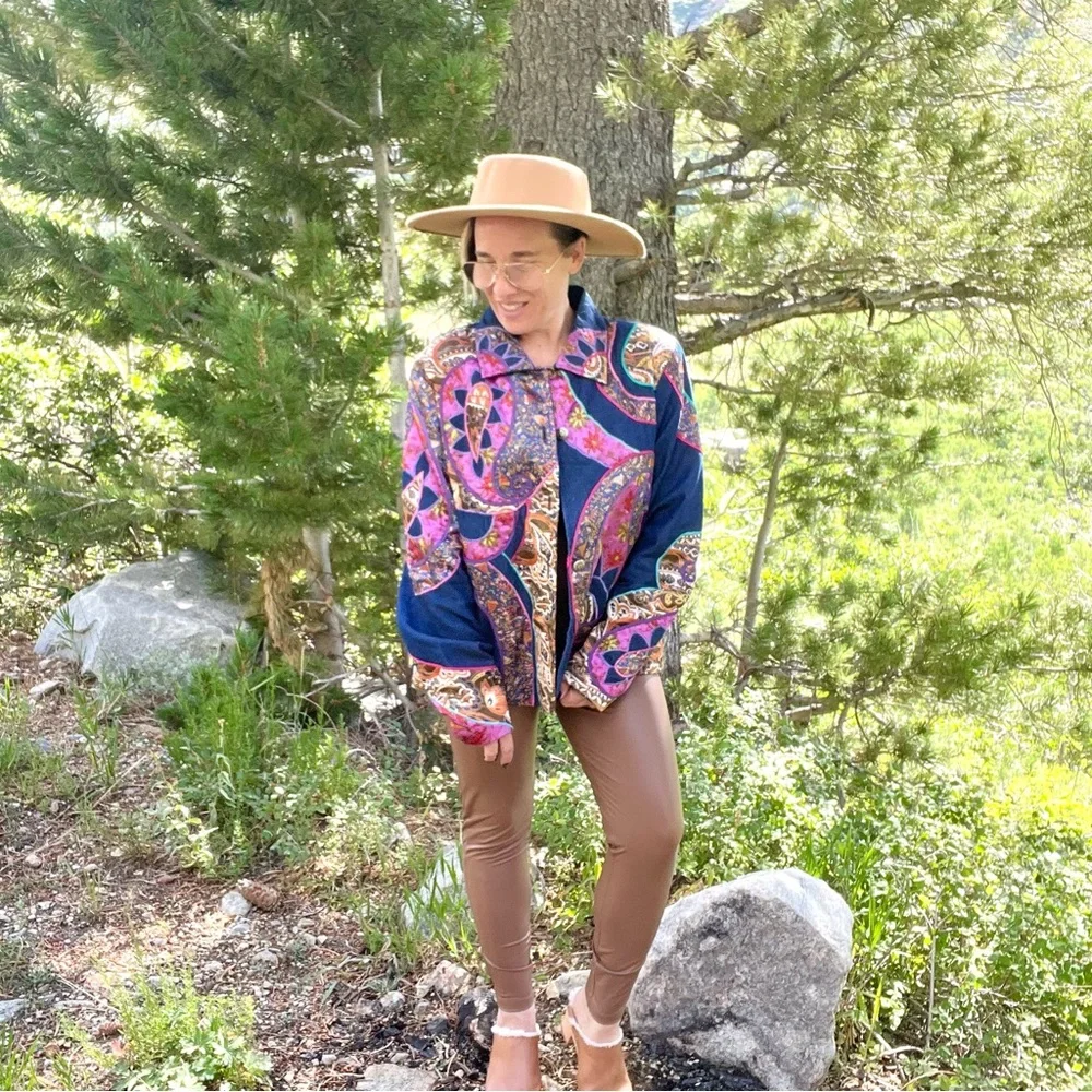 Vintage Coldwater Creek Denim Blazer With Silk Paisley Floral appliqué Large - Picture 4 of 8